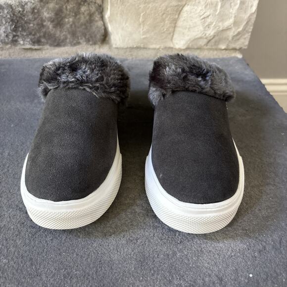 NEW Minnetonka Windy Charcoal Faux Fur Lined Suede Slip On Shoes Women's Size 6M - Picture 4 of 11